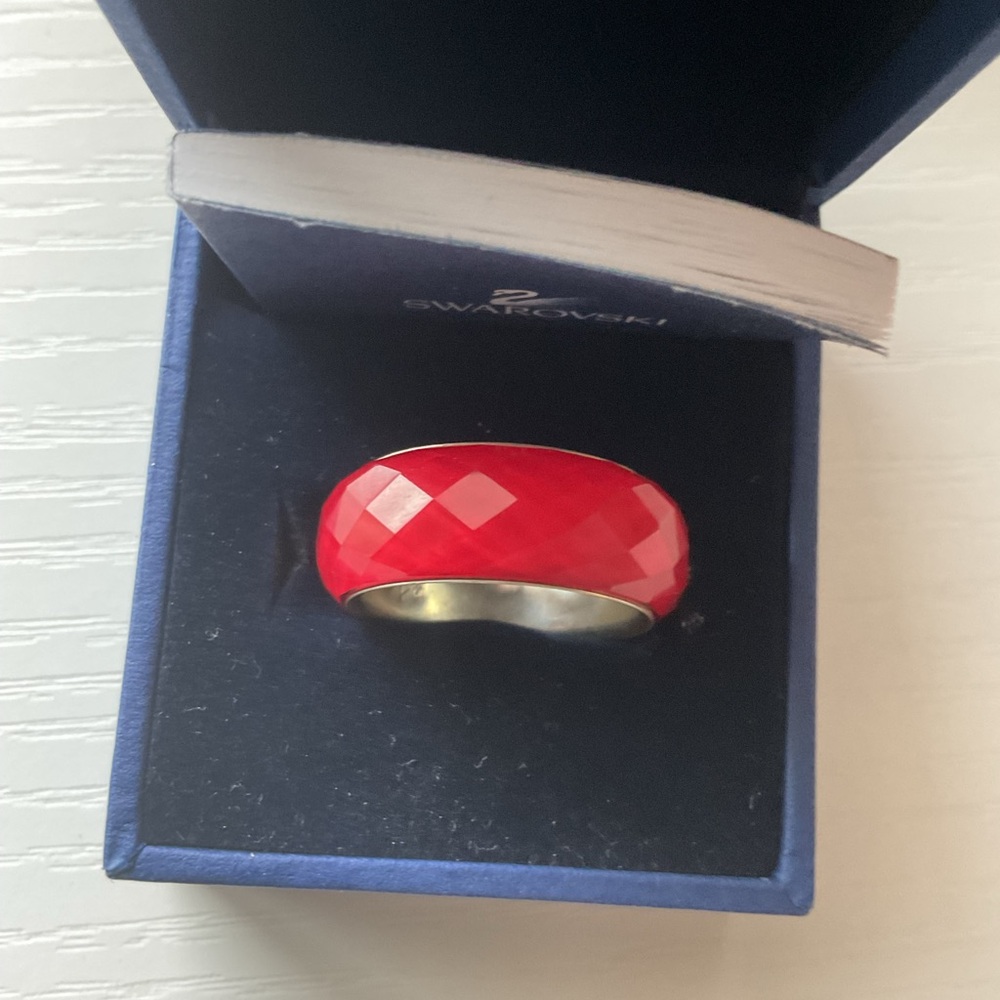 Swarovski Elegant Red Faceted Ring - Picture 3 of 5